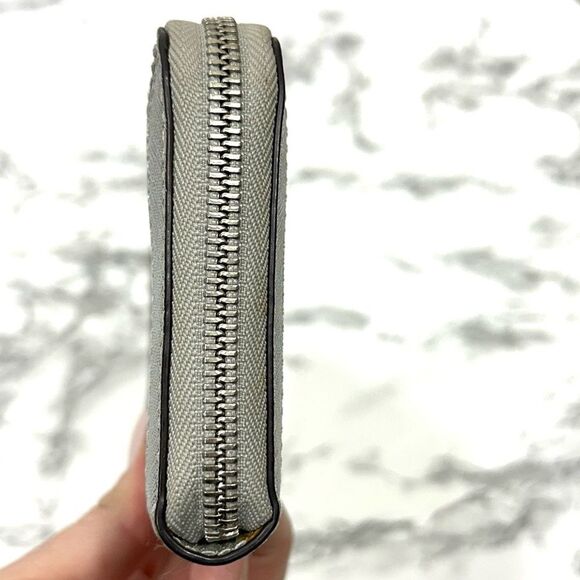 New MICHAEL KORS BLACK/SILVER TRAVEL CONTINENTAL LEATHER WALLET - Picture 3 of 11